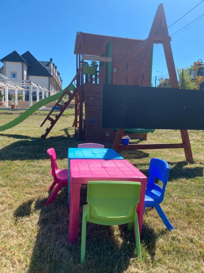 Platan Apartmanhaz Balatongyörök Eksteriør billede