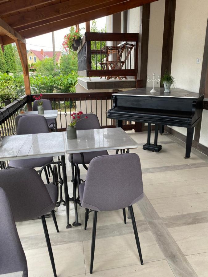 Platan Apartmanhaz Balatongyörök Eksteriør billede