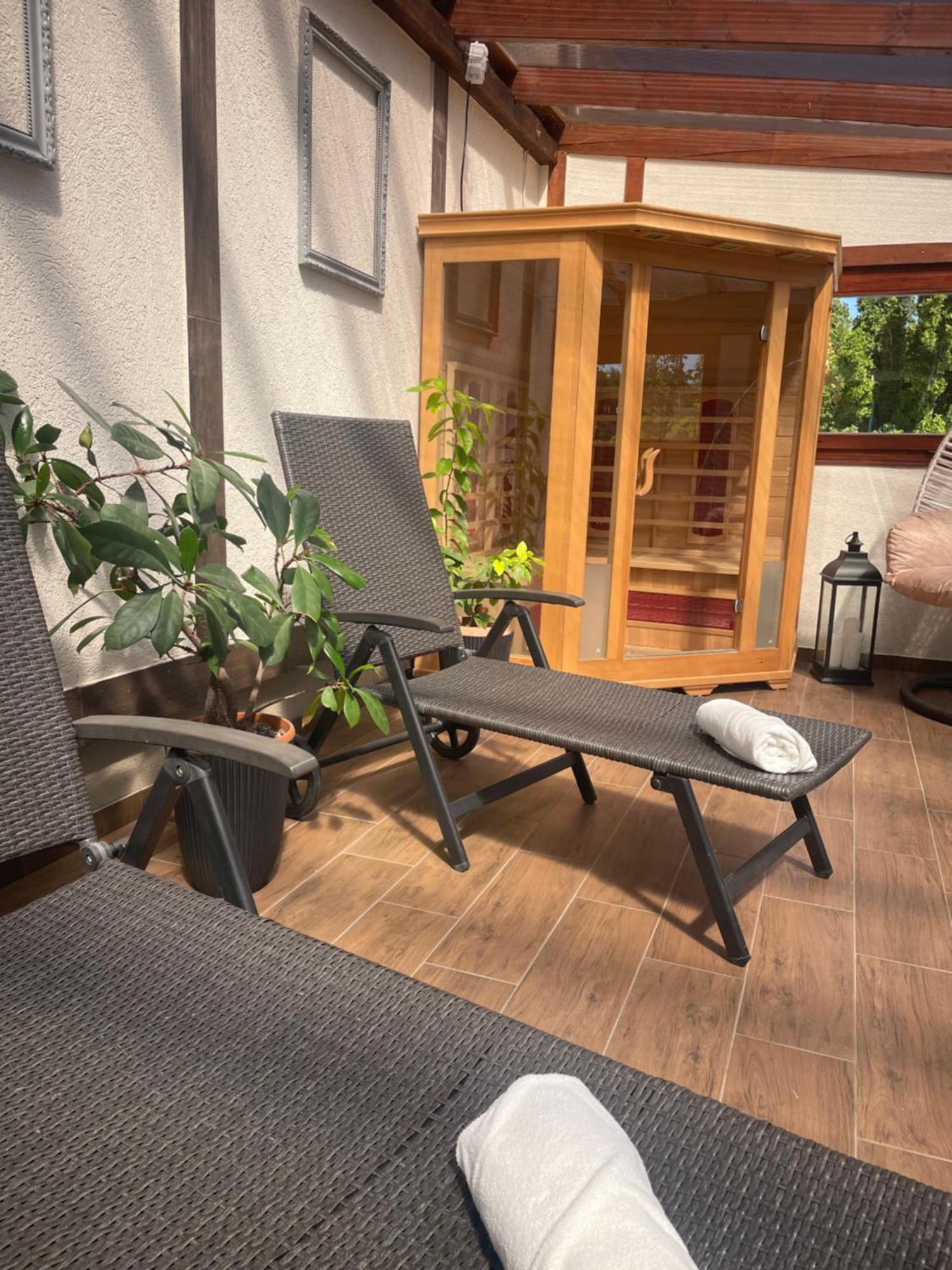 Platan Apartmanhaz Balatongyörök Eksteriør billede